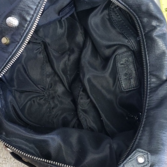 ❤️❤️ Jessica Simpson black hobo bag, silver brass studs❤️❤️ - Picture 7 of 8